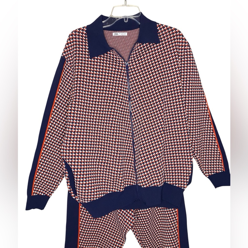 NWOT! Zara Men’s Navy and Red Retro Geometric Jacquard Knit Tracksuit - Size L - Picture 2 of 9